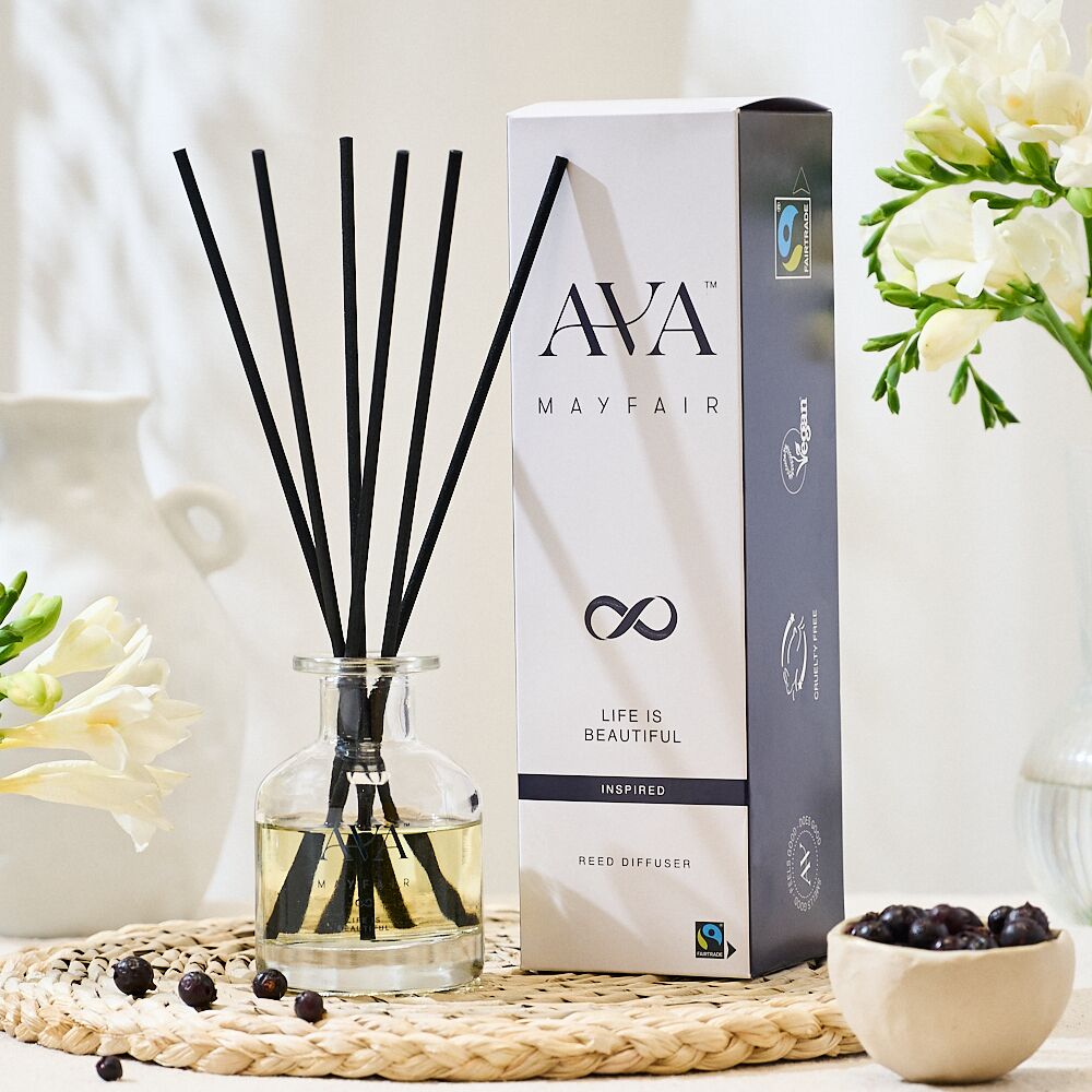 DIFFUSER_BEAUTIFUL_01 Ava Mayfair Life Is Beautiful Reed Diffuser