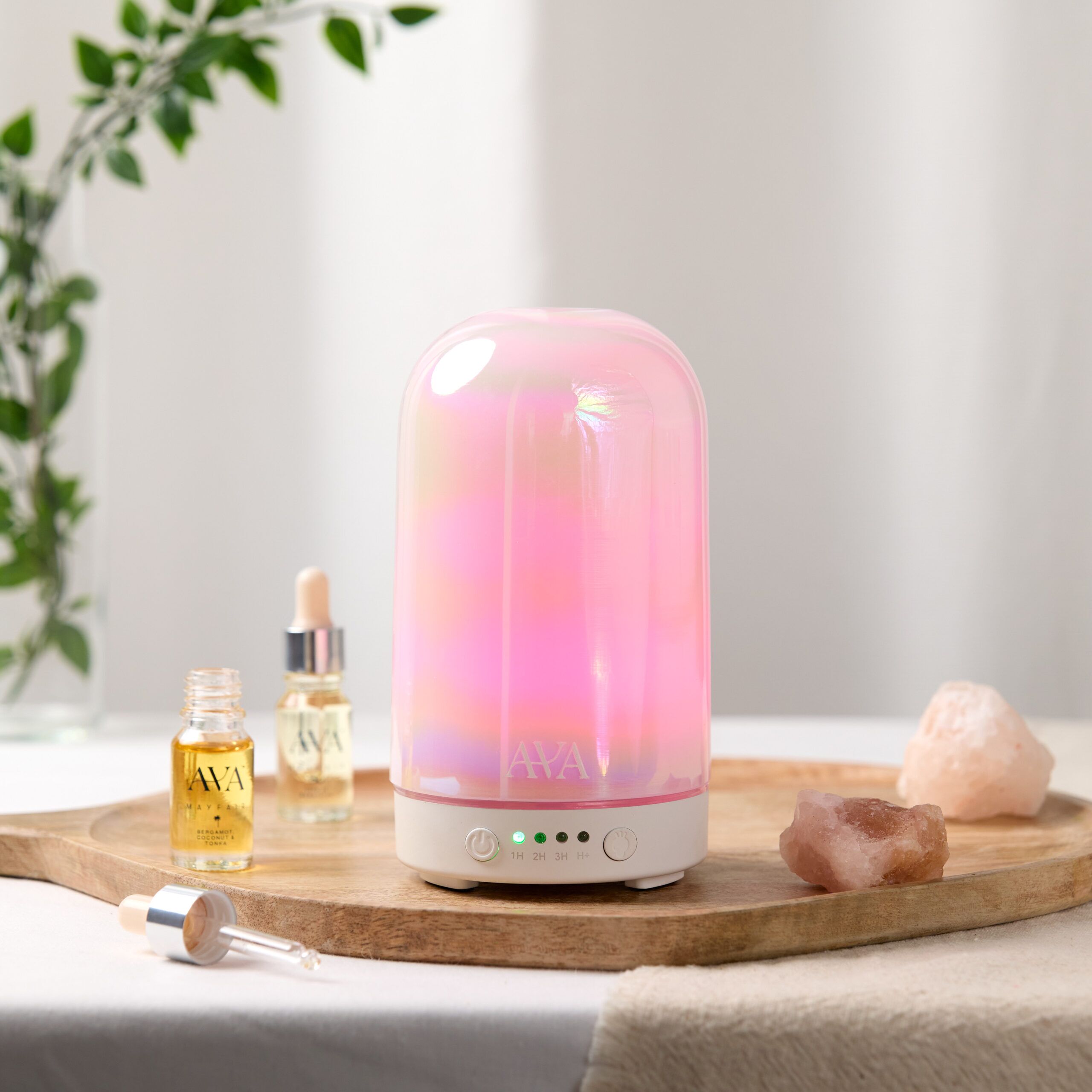 AvaPearlDiffCover_3_HR