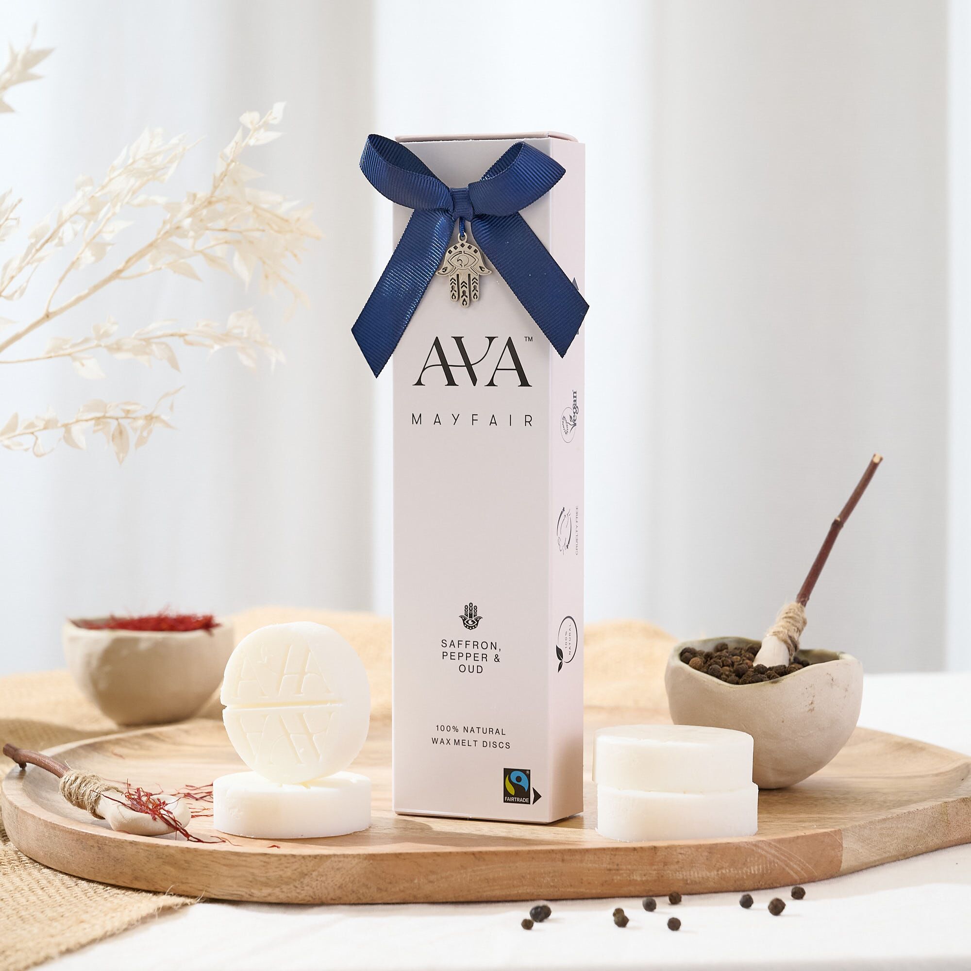 AMF_DISCBOX16_CR_01 (1) Ava Mayfair Saffron, Pepper & Oud Wax Melt Disc Box