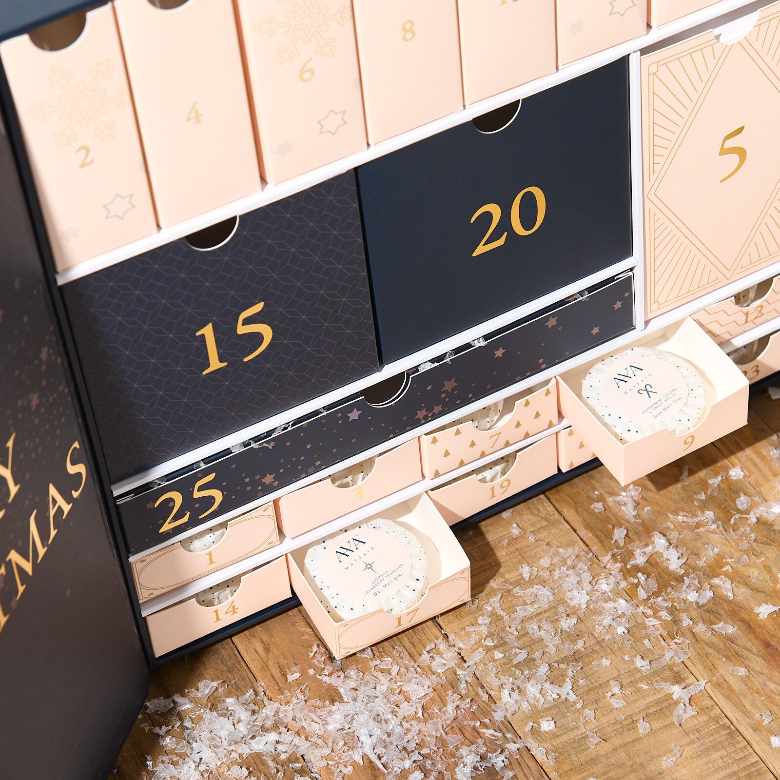 ADVCAL-BOX2025_9_Web