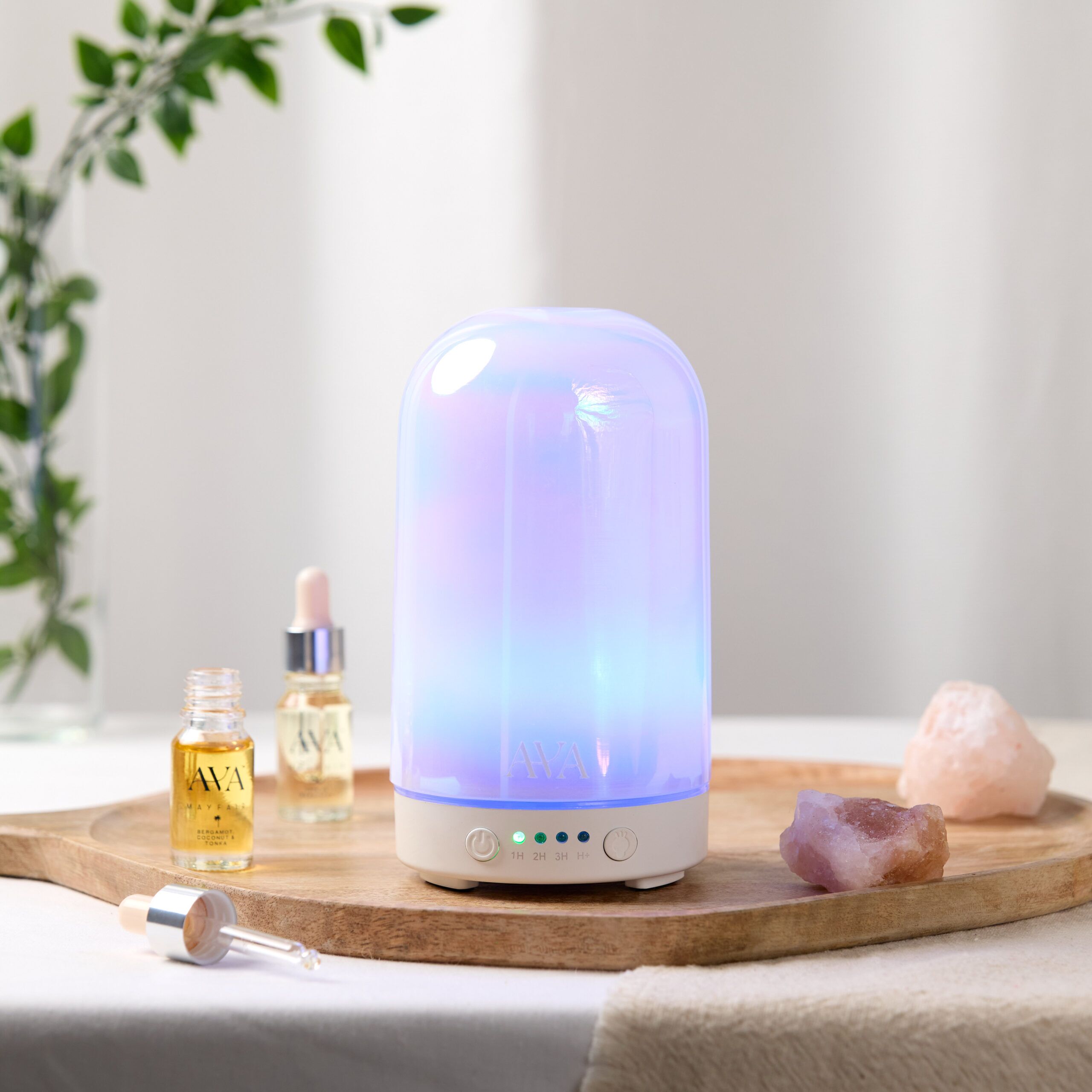 AvaPearlDiffCover_6_HR