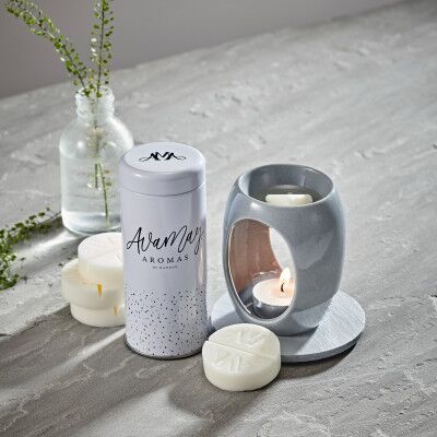 Small Grey Burner and Wax Melt Tin Lifestyle 017 1